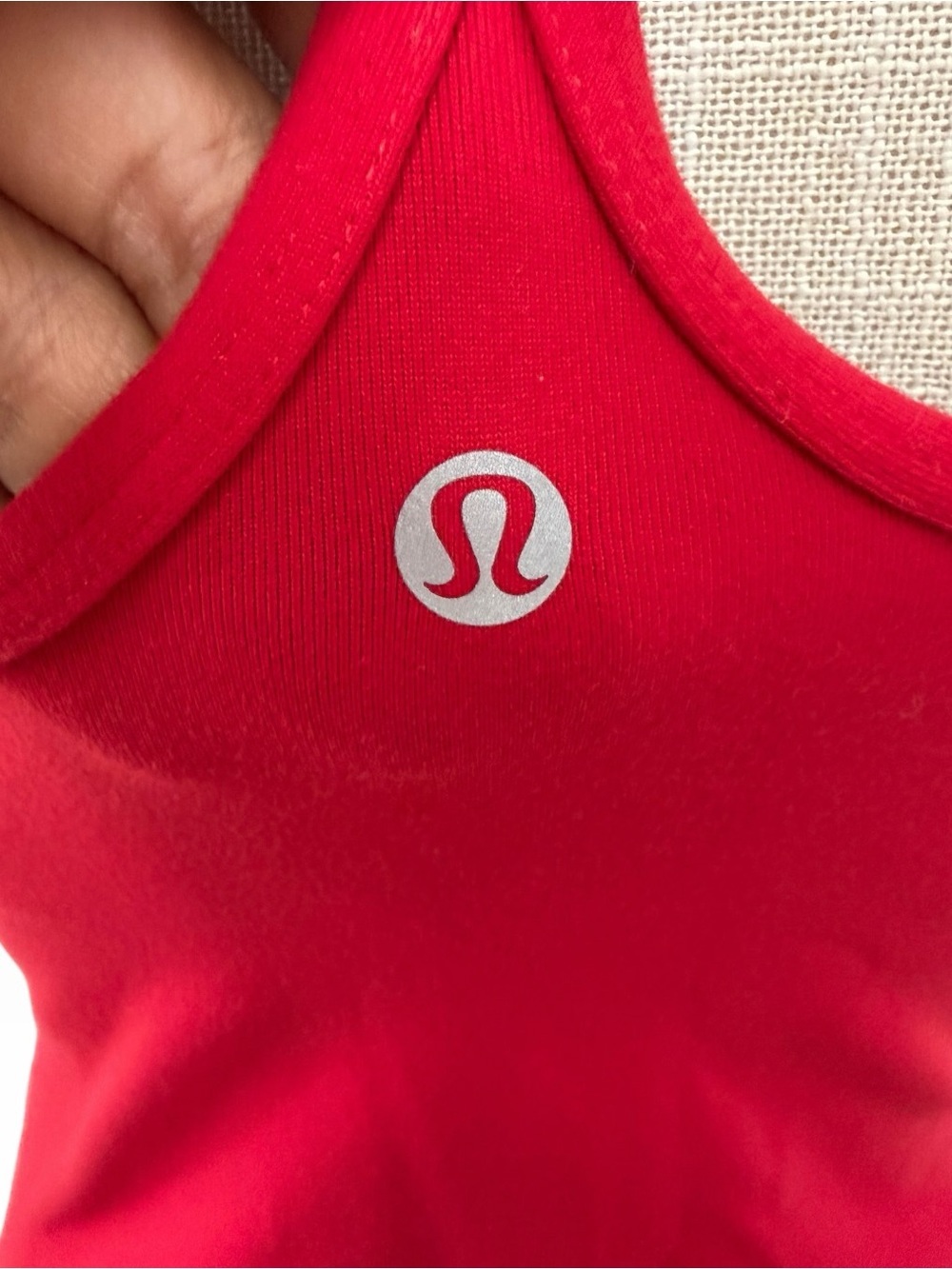✅SOLD✅Lululemon Deep Red Power Y Tank Top Luon Built-In Shelf Bra Size 6 - Picture 7 of 11